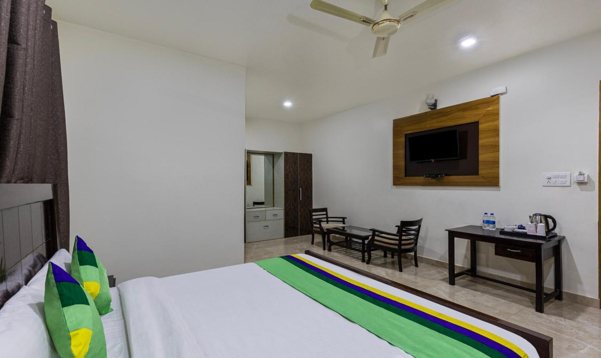 Treebo Olive Lake View Inn June Estate Bhīm Tāl 외부 사진