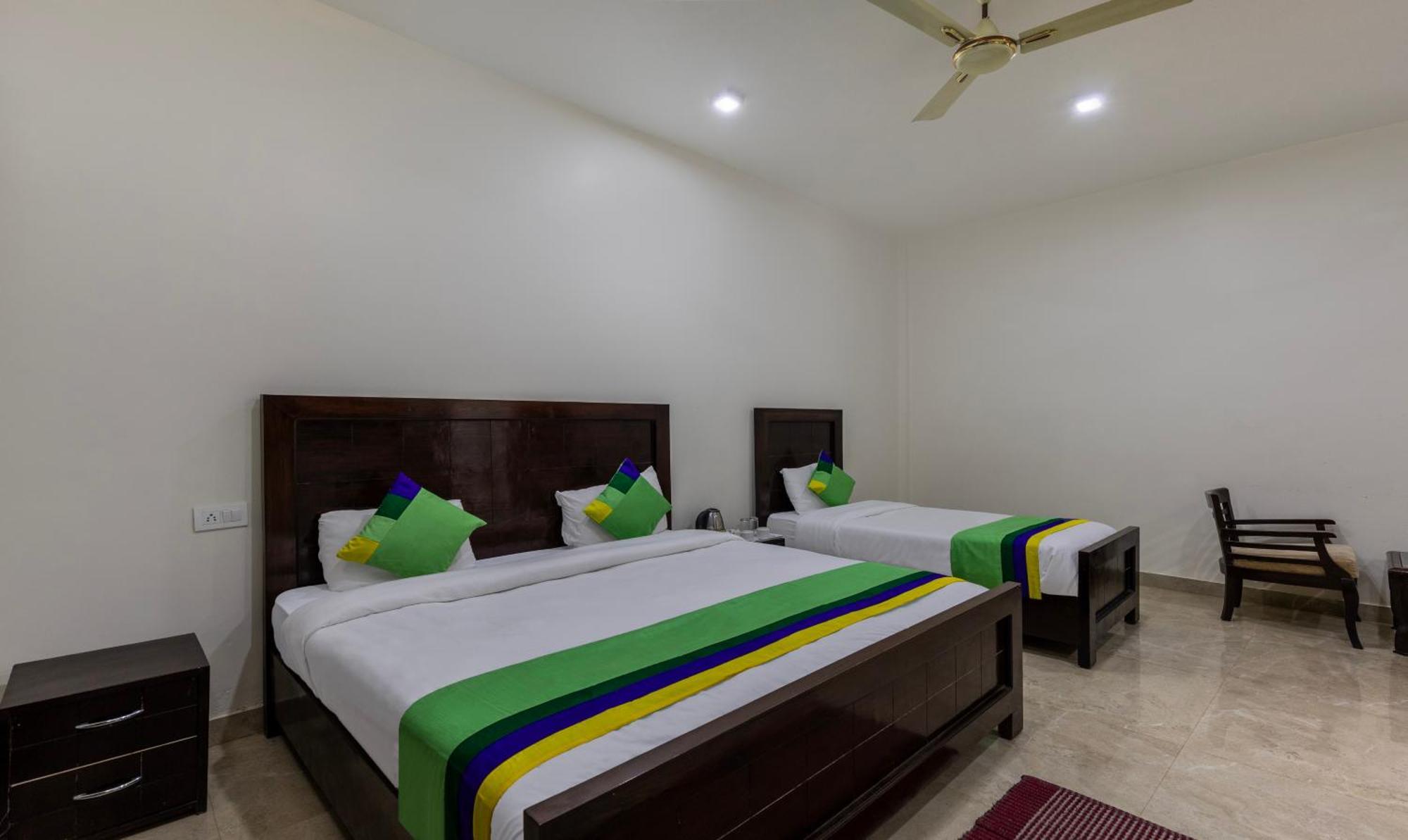 Treebo Olive Lake View Inn June Estate Bhīm Tāl 외부 사진