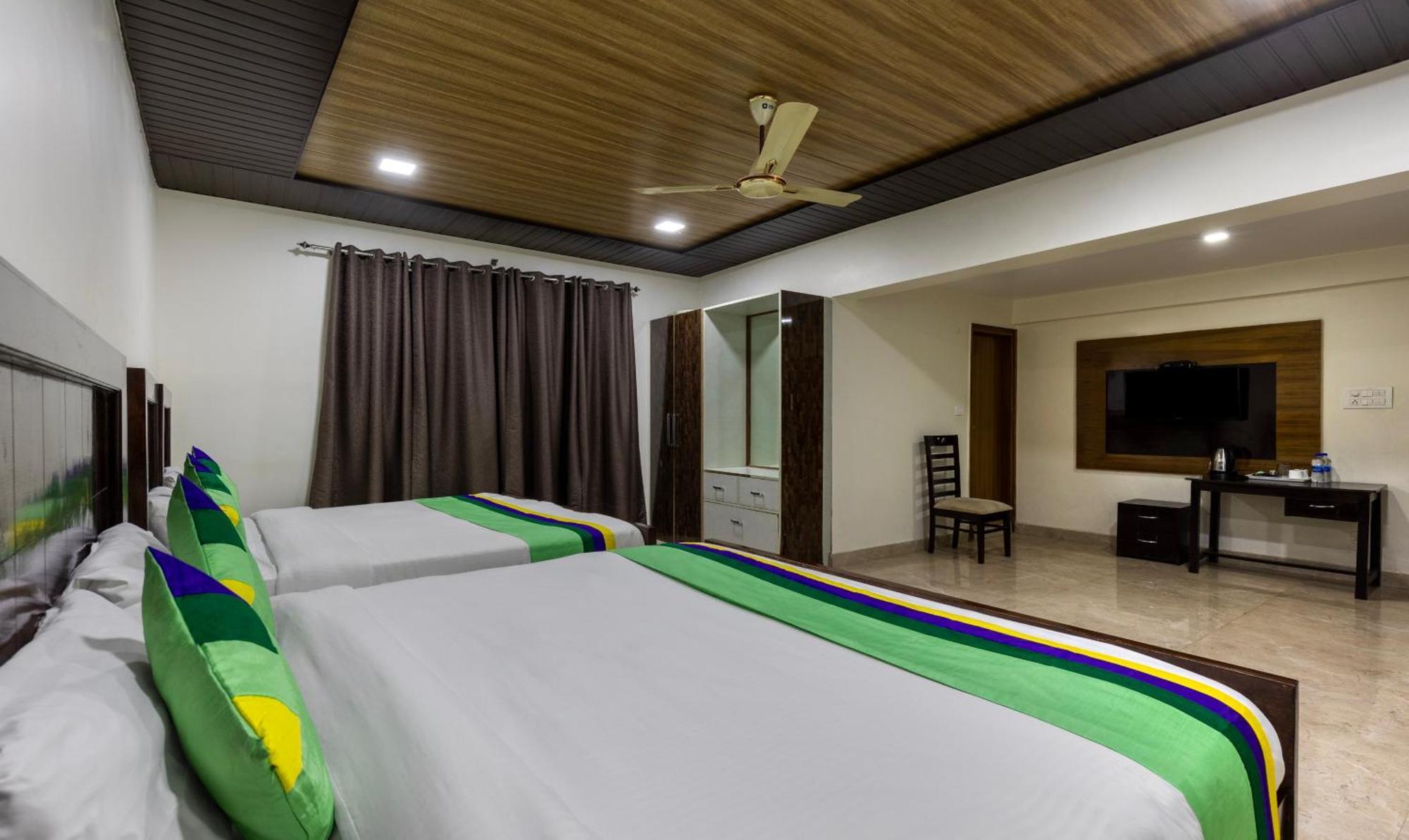 Treebo Olive Lake View Inn June Estate Bhīm Tāl 외부 사진